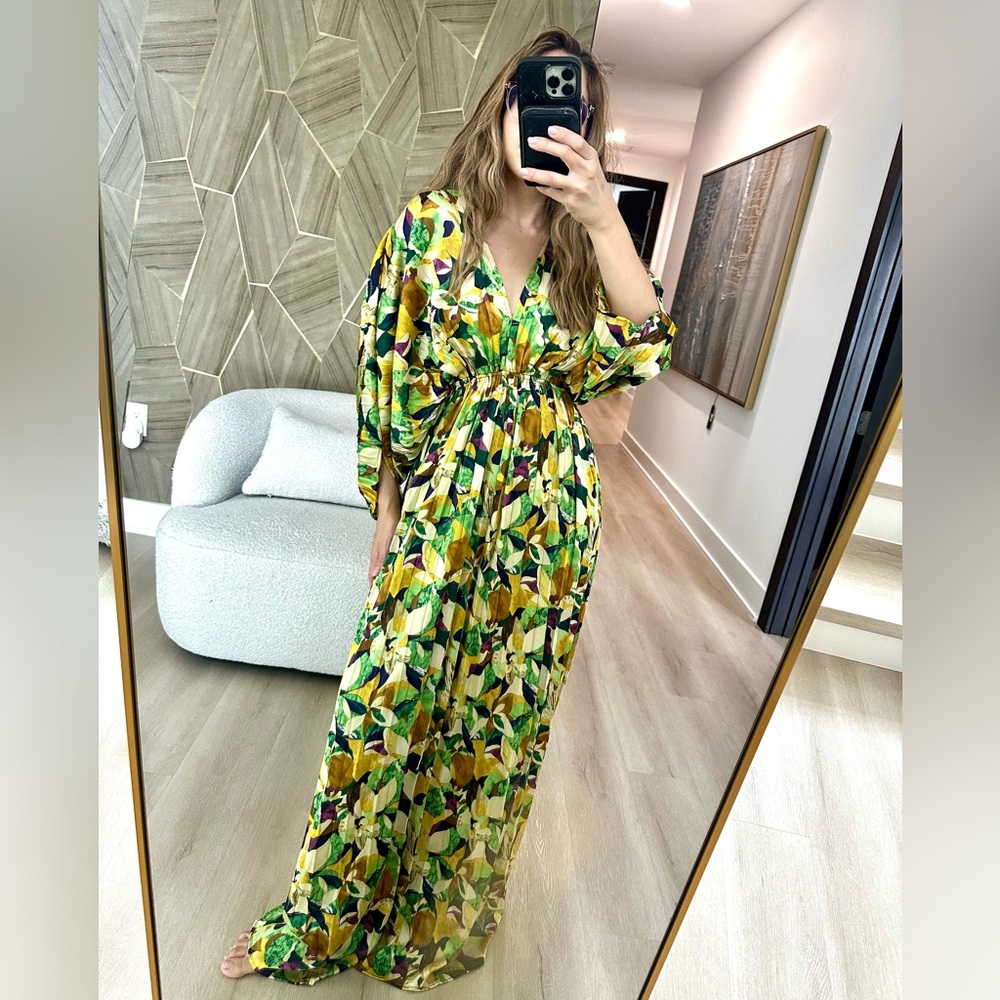 Vibrant Green and Yellow Leaf Print Dress